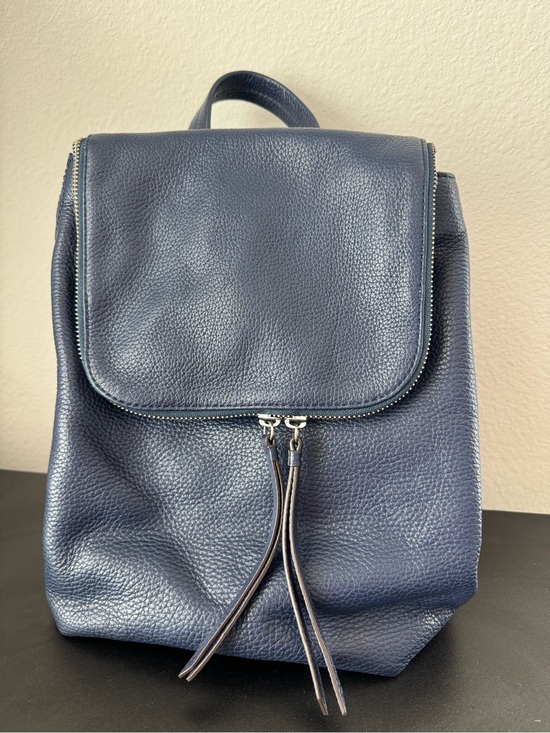banana republic leather backpack Barrel Straw Bag  OMNIA Banana Republic Backpacks for Women